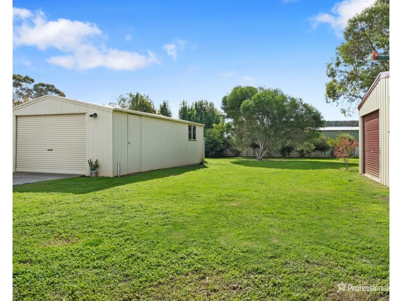 1 Ormond Avenue, Maryborough VIC 3465
