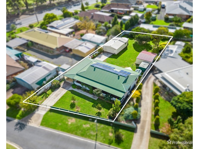 1 Ormond Avenue, Maryborough VIC 3465