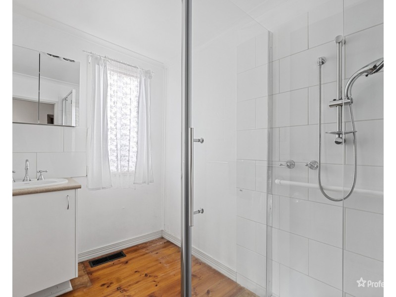 8 Inkerman Street, Maryborough VIC 3465