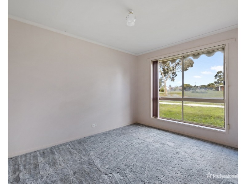 50 Holyrood Street, Maryborough VIC 3465