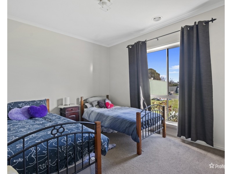 2 Marion Street, Carisbrook VIC 3464