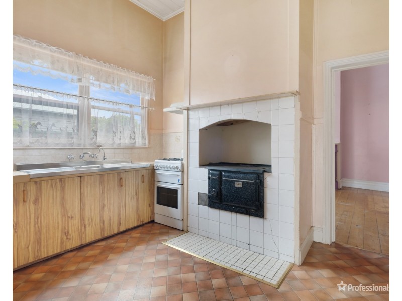 30 Palmerston Street, Maryborough VIC 3465