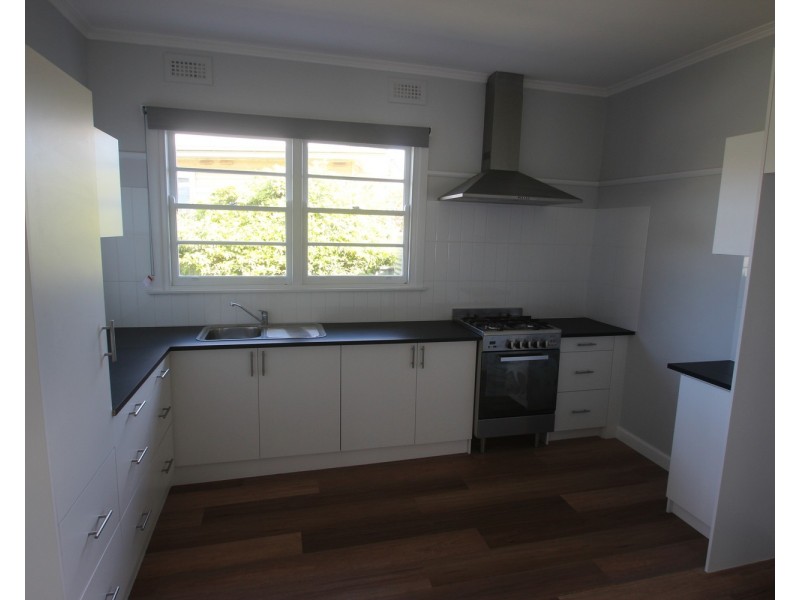 11 Michael Street, Maryborough VIC 3465