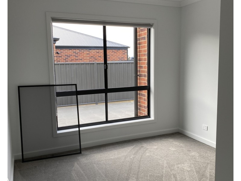 2/3 Worrall Court, Maryborough VIC 3465