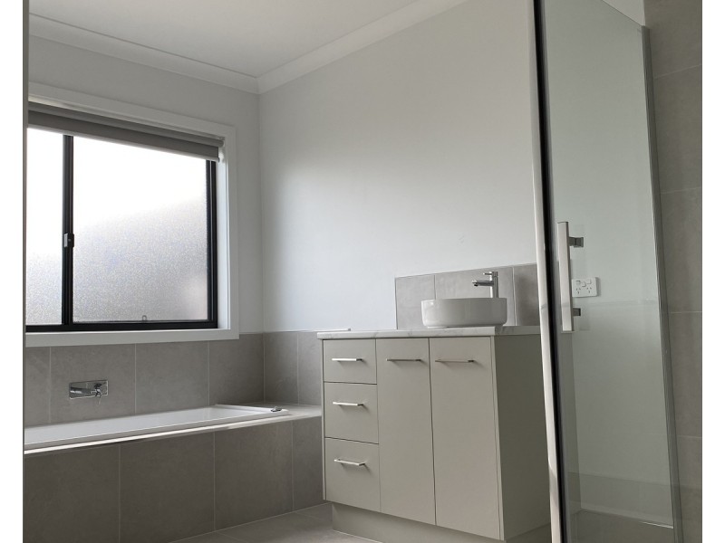 2/3 Worrall Court, Maryborough VIC 3465