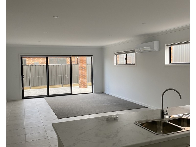 1/3 Worrall Court, Maryborough VIC 3465