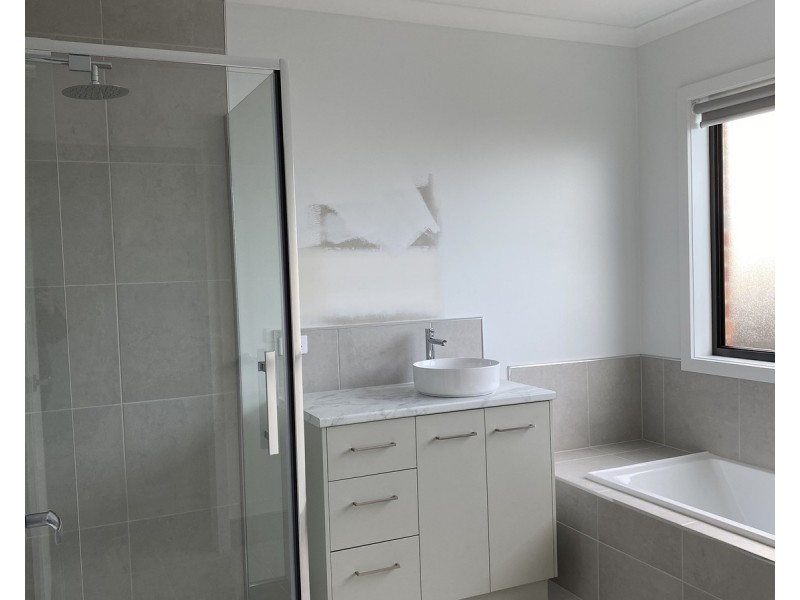 1/3 Worrall Court, Maryborough VIC 3465