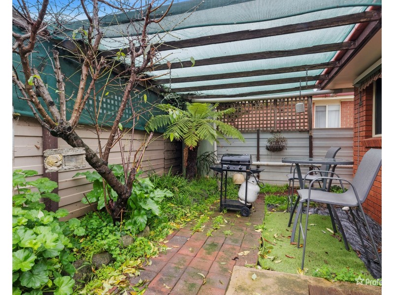 2/41  Burke Street, Maryborough VIC 3465