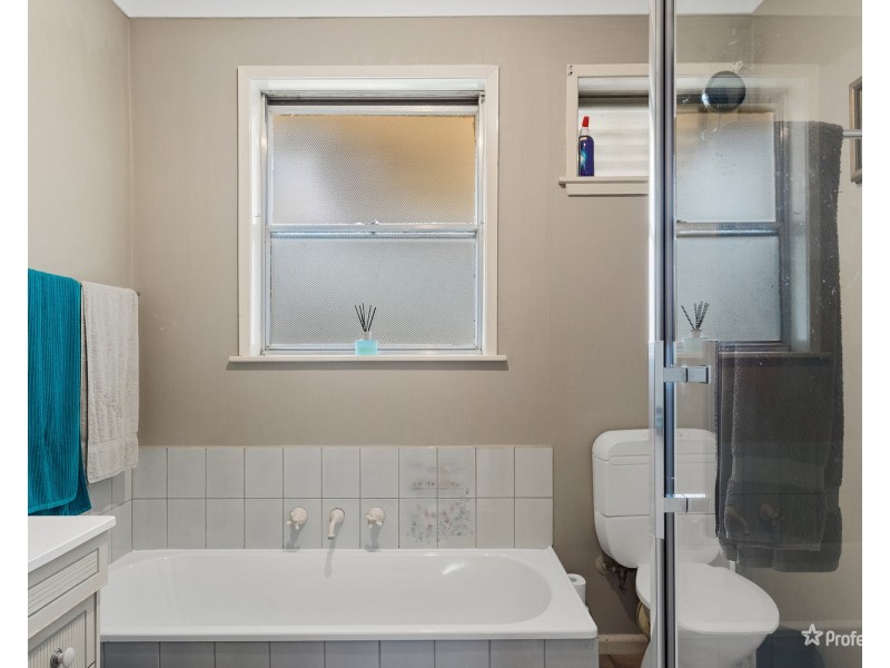 28  Gearing Street, Maryborough VIC 3465