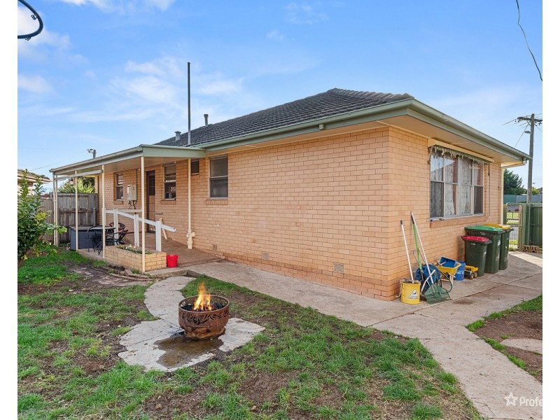 28  Gearing Street, Maryborough VIC 3465