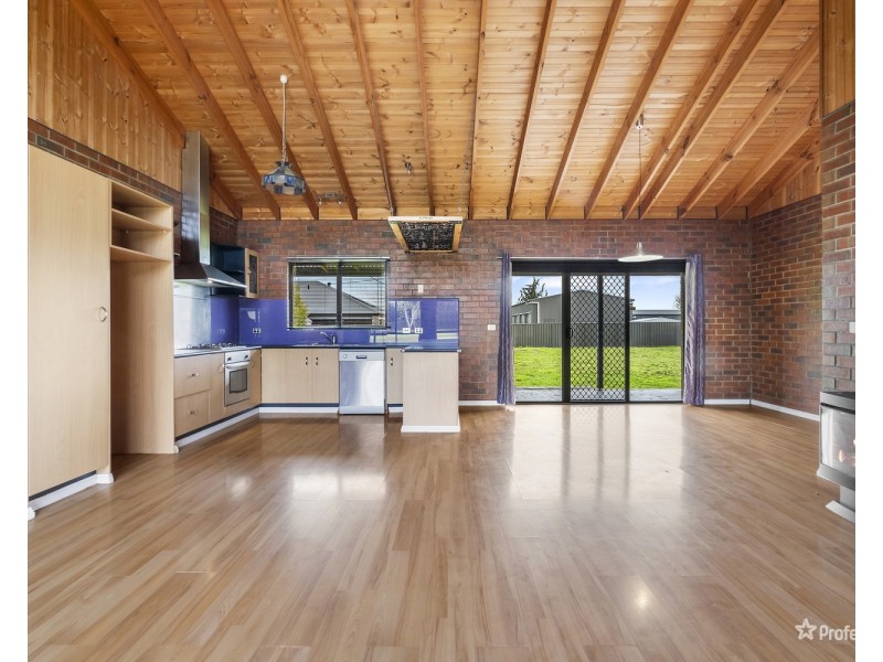 11 Hunter Street, Carisbrook VIC 3464