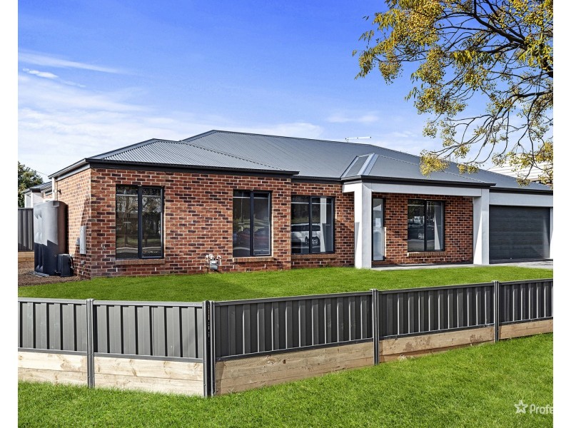 38 Primrose Street, Maryborough VIC 3465