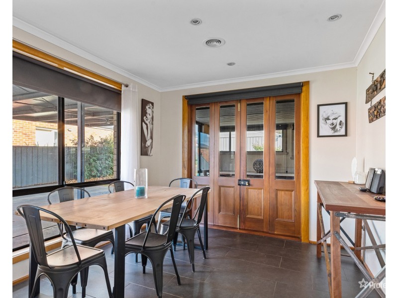 9 Barry Street, Maryborough VIC 3465