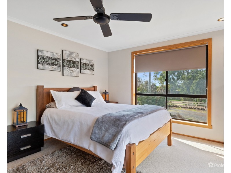 9 Barry Street, Maryborough VIC 3465