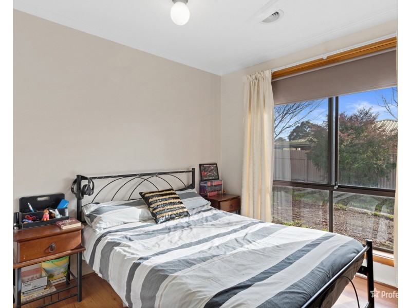 9 Barry Street, Maryborough VIC 3465