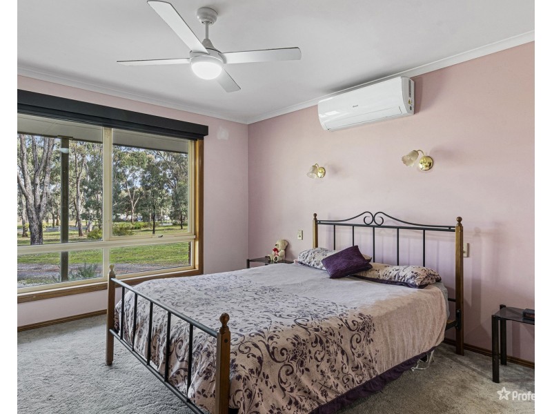 41 Menzies Drive, Daisy Hill VIC 3465