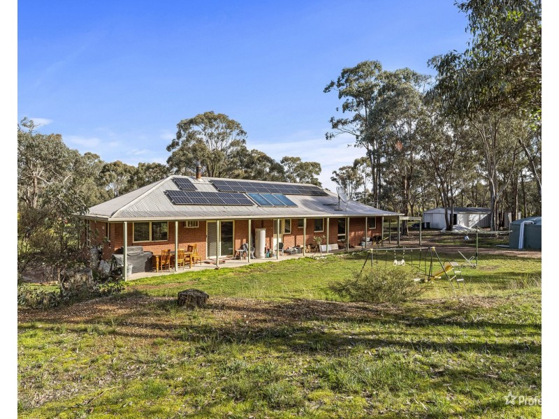 41 Menzies Drive, Daisy Hill VIC 3465
