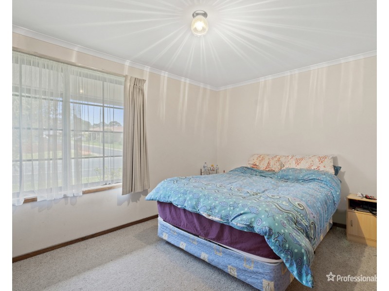 24 Pekin Road, Maryborough VIC 3465