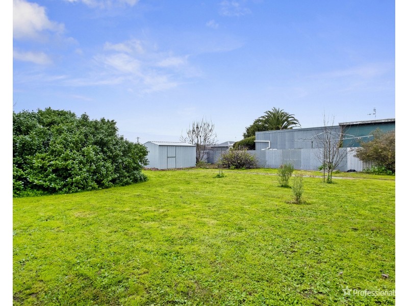 54 Holyrood Street, Maryborough VIC 3465