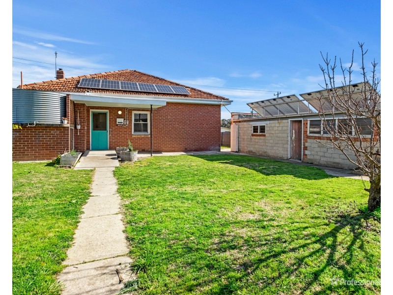 61 Majorca Road, Maryborough VIC 3465