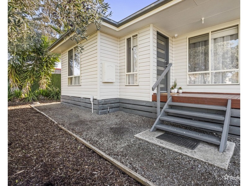11 Gillies Street, Maryborough VIC 3465