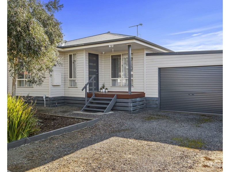 11 Gillies Street, Maryborough VIC 3465
