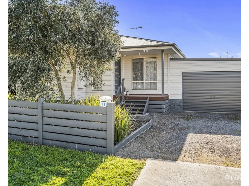 11 Gillies Street, Maryborough VIC 3465