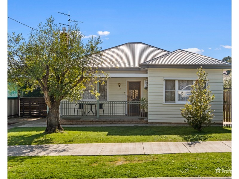 13 Taylor Street, Maryborough VIC 3465