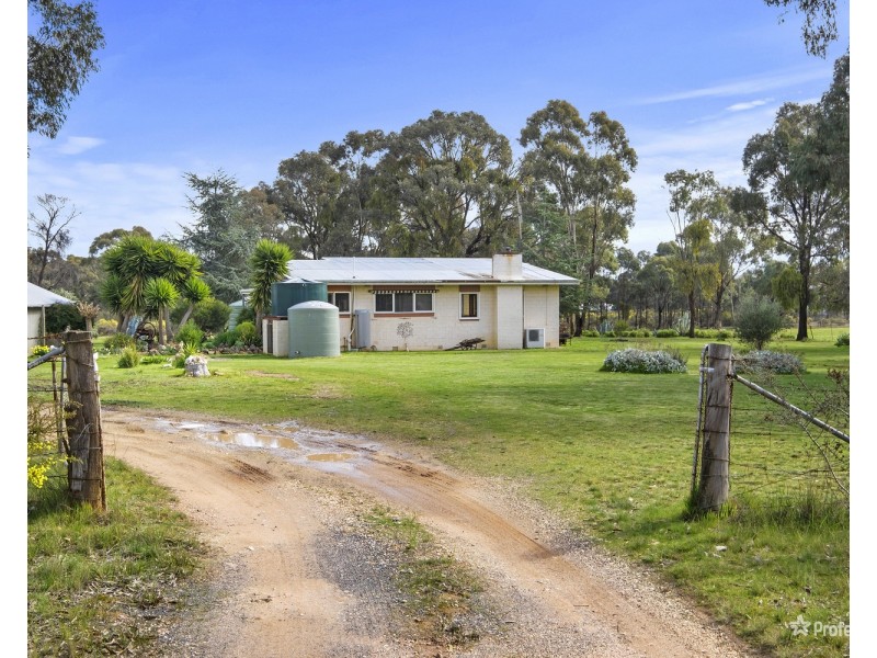 48 Tullaroop Track, Maryborough VIC 3465