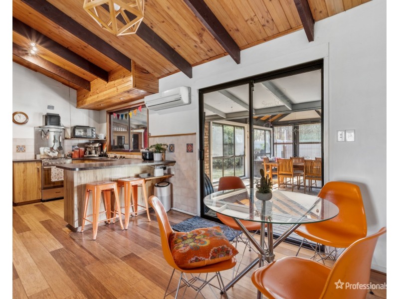 8 Rutherford Street, Avoca VIC 3467