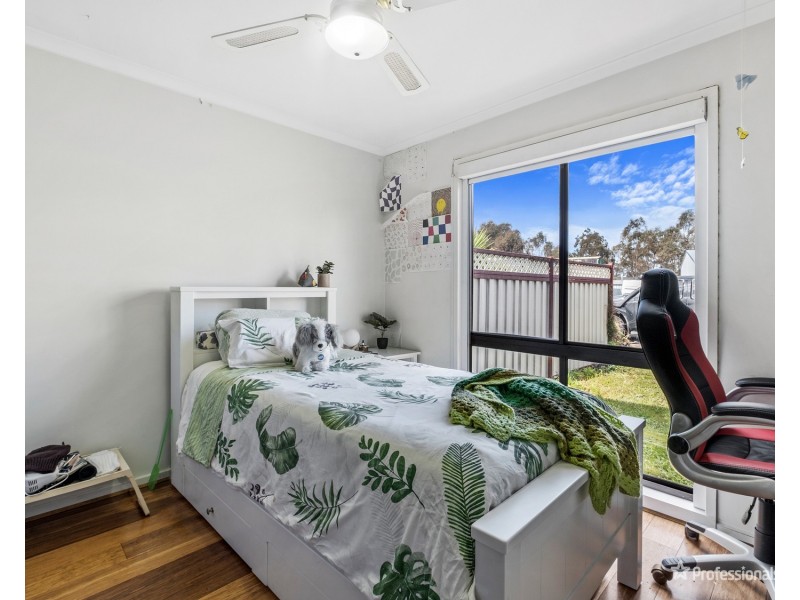 8 Rutherford Street, Avoca VIC 3467