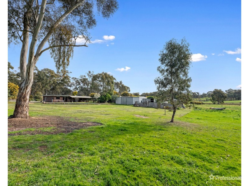 195 Mosquito Road, Maryborough VIC 3465