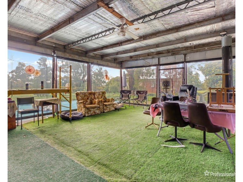 1736 sunraysia Highway, Redbank VIC 3477