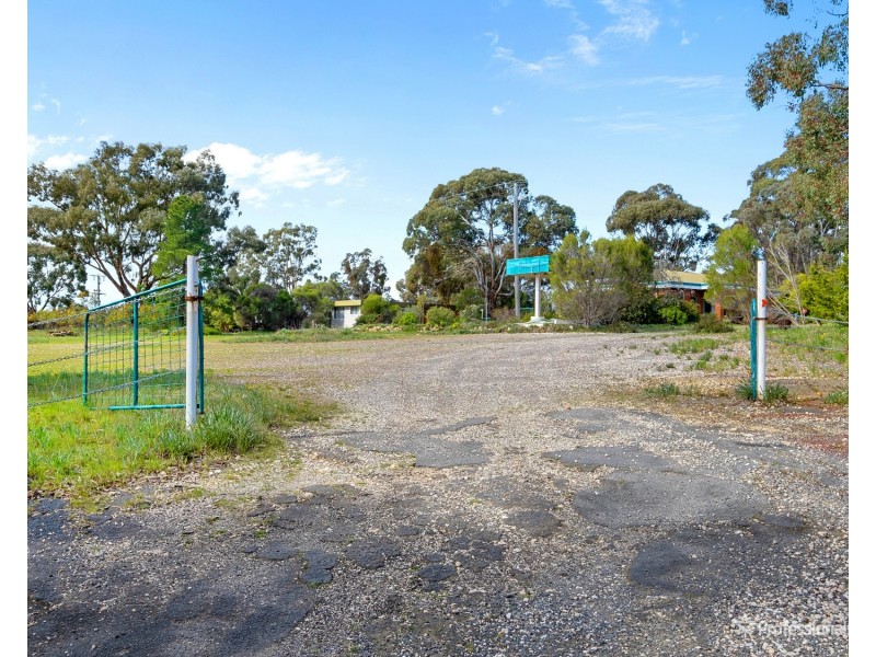 1736 sunraysia Highway, Redbank VIC 3477