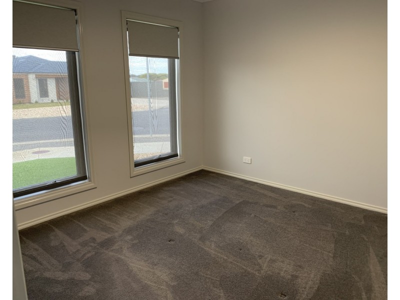 10 Quinn Street, Maryborough VIC 3465