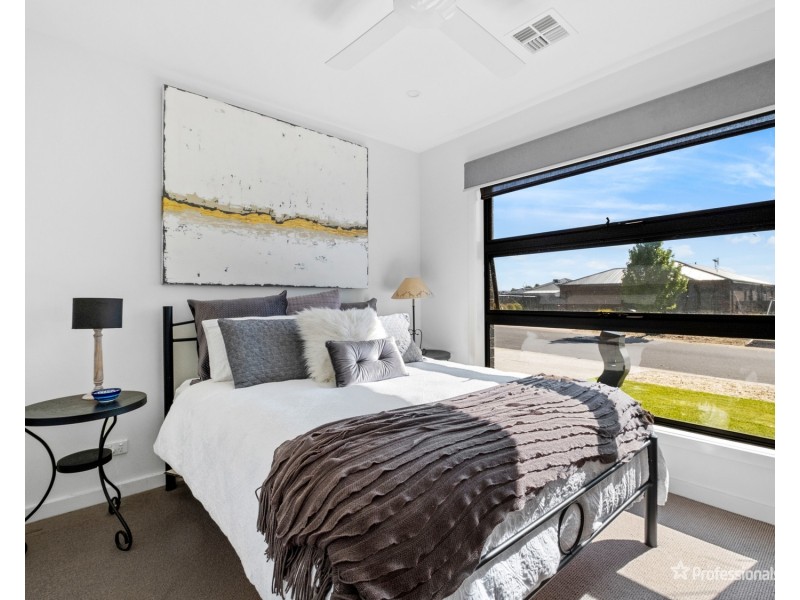 19 Forest view Drive, Maryborough VIC 3465