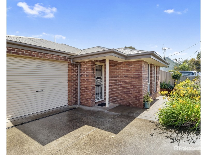 67 Gillies Street, Maryborough VIC 3465