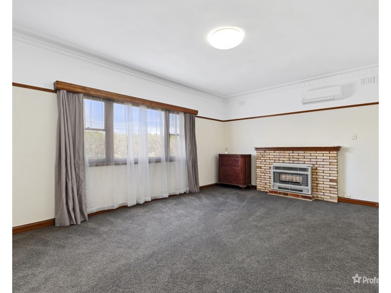 18 Elgin Road, Maryborough VIC 3465