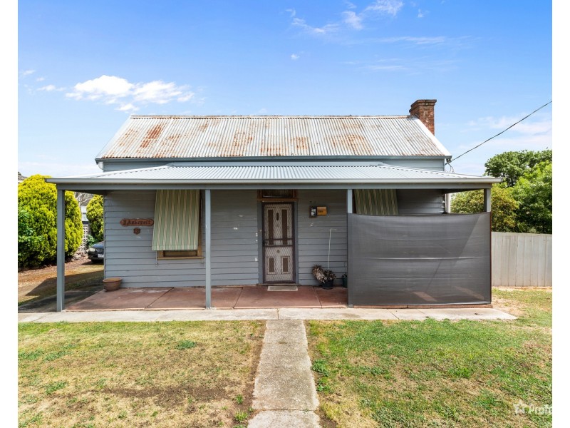 12 Mariners Reef Road, Maryborough VIC 3465