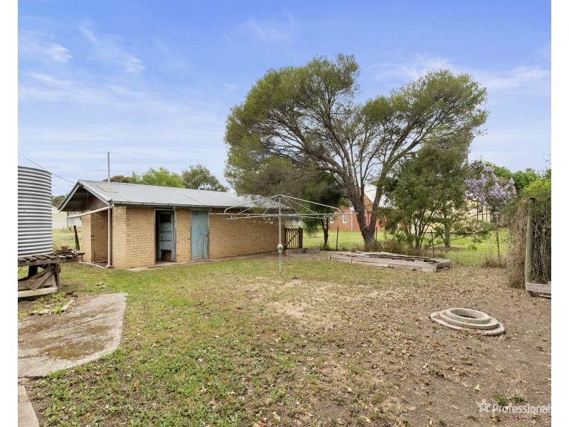 20  Mcneil Street, Carisbrook VIC 3464