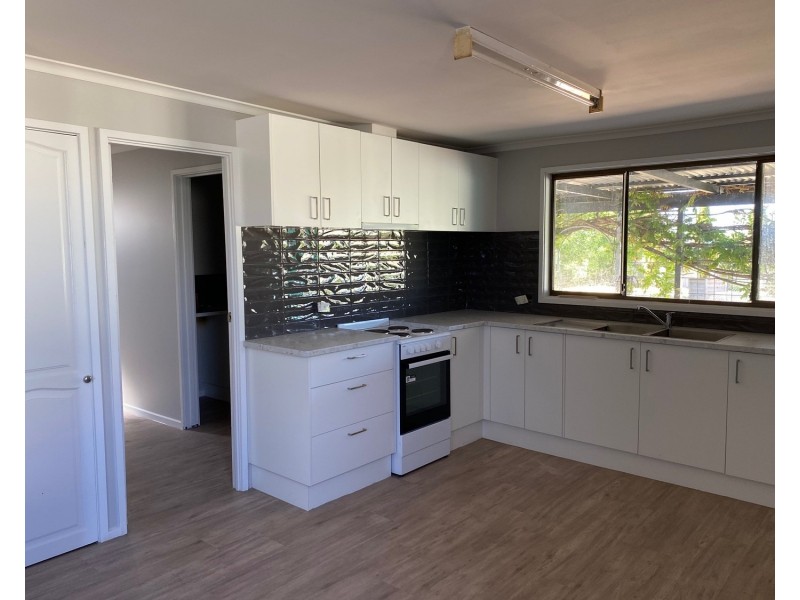 12  Dundas Road, Maryborough VIC 3465