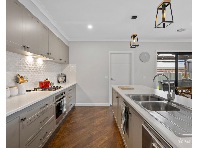 2 Chisholm Street, Maryborough VIC 3465