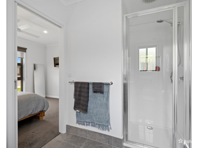 2 Chisholm Street, Maryborough VIC 3465