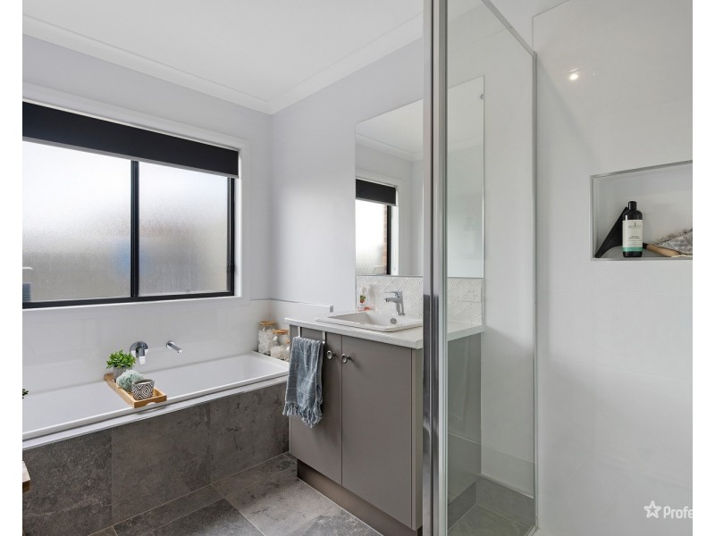 2 Chisholm Street, Maryborough VIC 3465