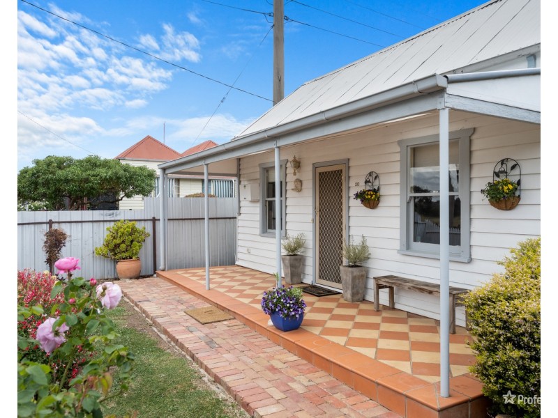 20 Cadle Street, Maryborough VIC 3465
