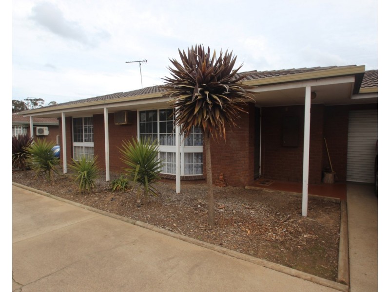 2/112 Park Road, Maryborough VIC 3465