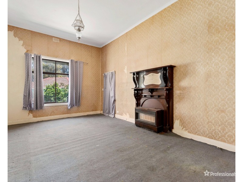 6 Marshall Street, Maryborough VIC 3465