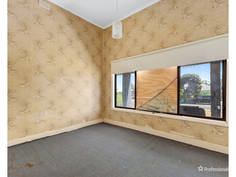 6 Marshall Street, Maryborough VIC 3465