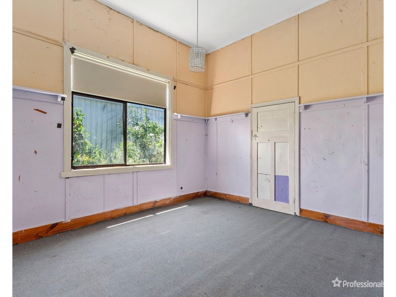 6 Marshall Street, Maryborough VIC 3465