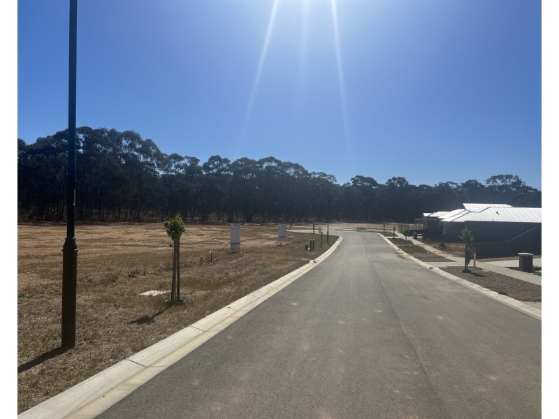 11 Barbara Court, Maryborough VIC 3465